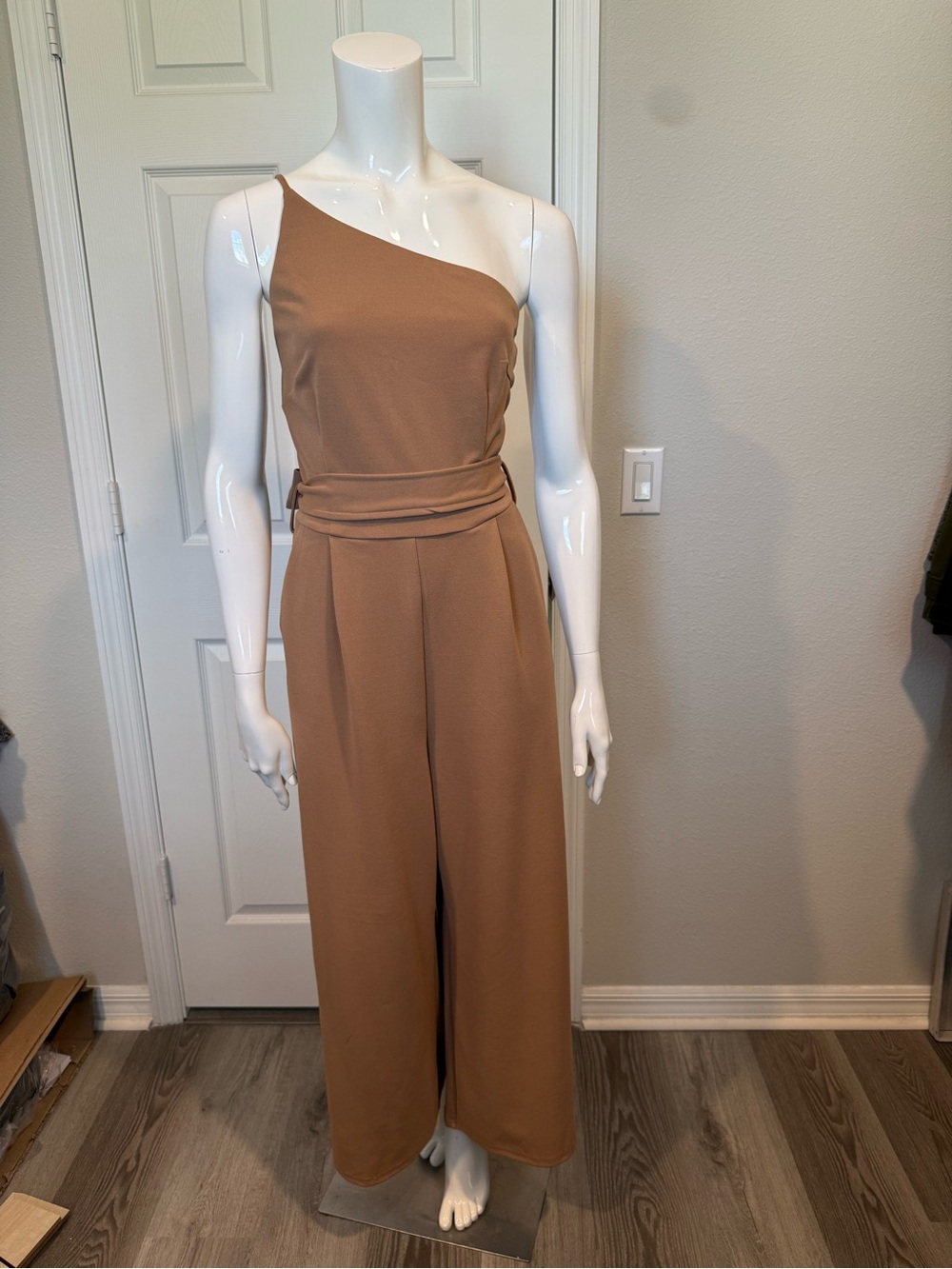 ANRABESS- One-Shoulder Wide-Leg Jumpsuit in Camel